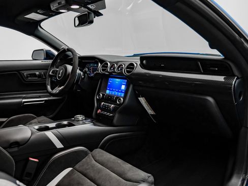 Used 2022 Ford Mustang Shelby GT500 w/ Carbon Fiber Track Pack image 53