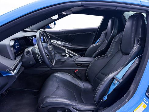 Used 2023 Chevrolet Corvette Stingray Convertible w/ 1LT RWD image 17