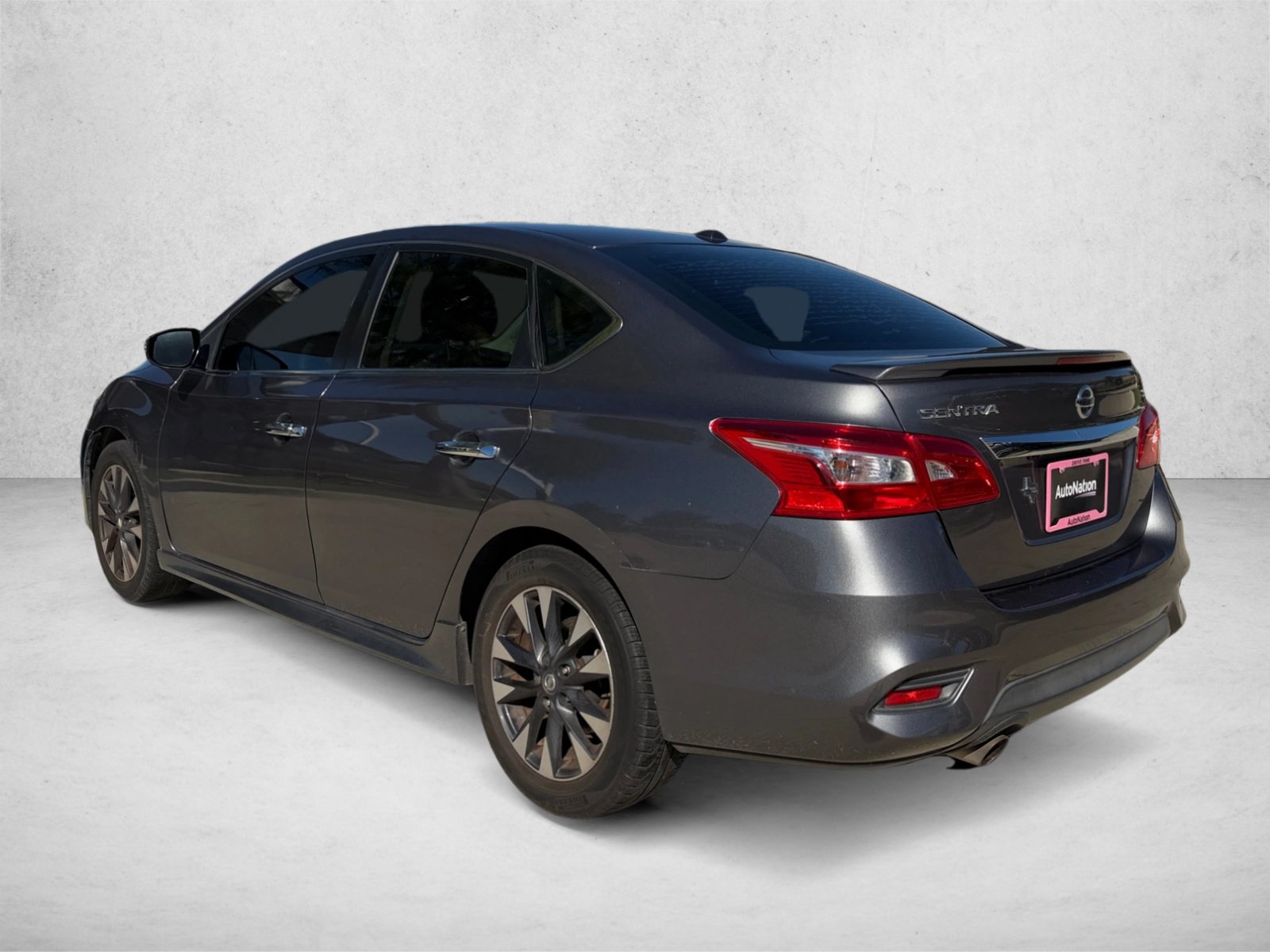 Used 2016 Nissan Sentra SR FWD image 7