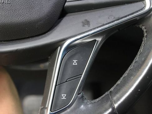Used 2019 Cadillac XT5 Luxury AWD/4WD image 17