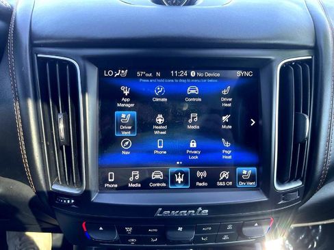 Used 2019 Maserati Levante S GranSport image 45