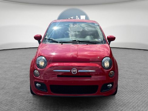 Used 2017 FIAT 500 Pop w/ Sport Appearance Package FWD image 9