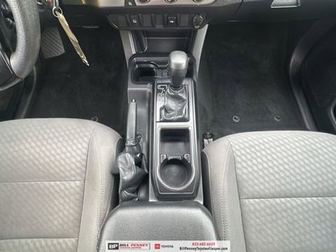 Used 2022 Toyota Tacoma SR w/ SR Convenience Package image 9