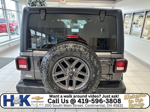 Used 2024 Jeep Wrangler Sport S image 5