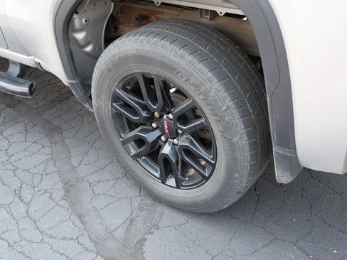 Used 2020 GMC Sierra 1500 4x4 Crew Cab image 18