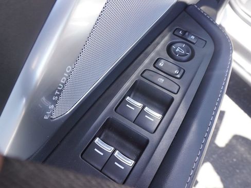Used 2022 Acura RDX FWD w/ Technology Package image 16
