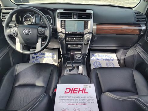 Used 2024 Toyota 4Runner Limited AWD/4WD image 26