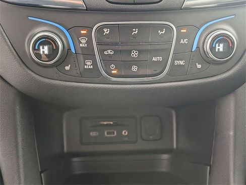 Certified 2024 Chevrolet Equinox LT image 22