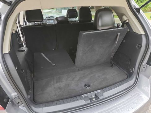 Used 2017 Dodge Journey Crossroad FWD image 33
