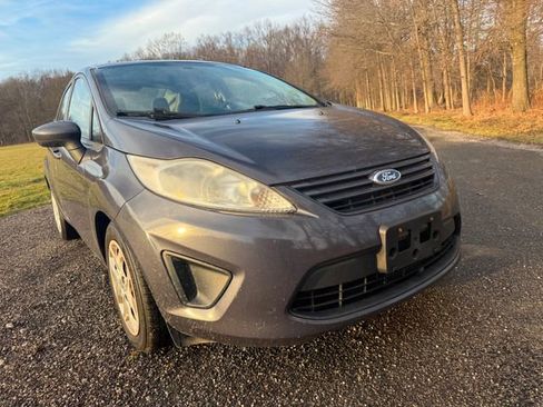 Used 2013 Ford Fiesta S image 6