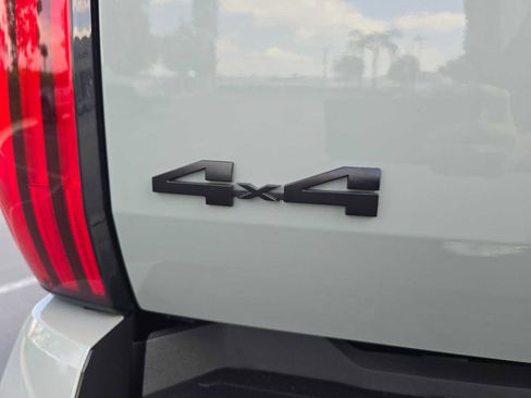 Used 2024 Toyota Tundra Limited image 14