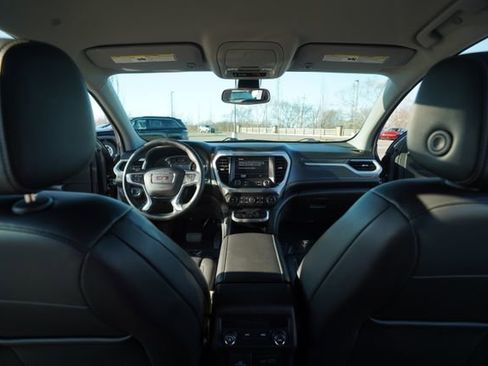 Used 2023 GMC Acadia SLT image 26