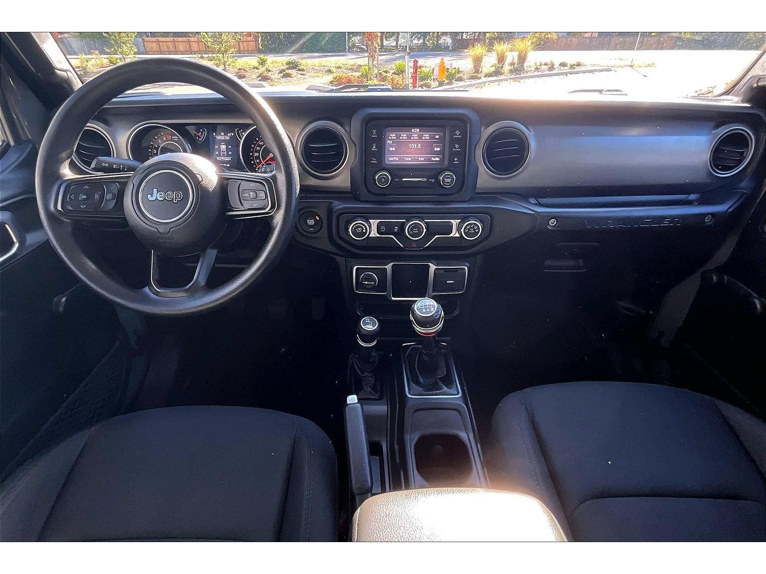 Used 2021 Jeep Wrangler Sport AWD/4WD image 15