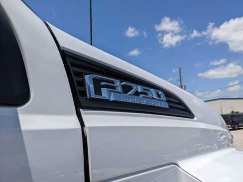 Used 2021 Ford F750 2WD Crew Cab Super Duty image 13