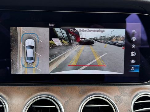 Used 2022 Mercedes-Benz E 350 Sedan image 52