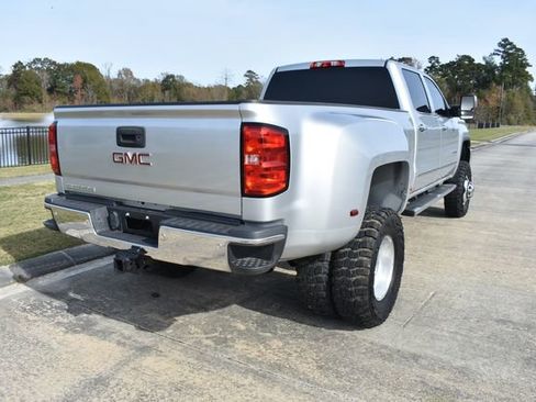 Used 2019 GMC Sierra 3500 SLT w/ Duramax Plus Package image 4