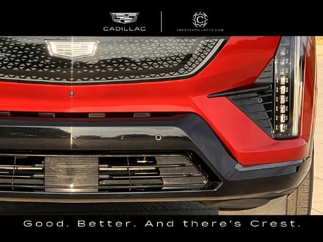 Certified 2025 Cadillac Optiq Sport 2 w/ LPO, Floor Liner Package AWD/4WD image 11