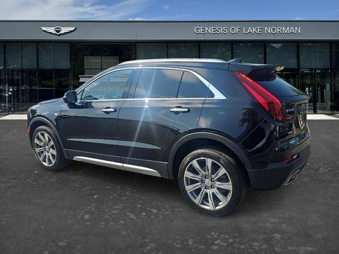 Used 2023 Cadillac XT4 Premium Luxury w/ Cold Weather Package AWD/4WD image 6