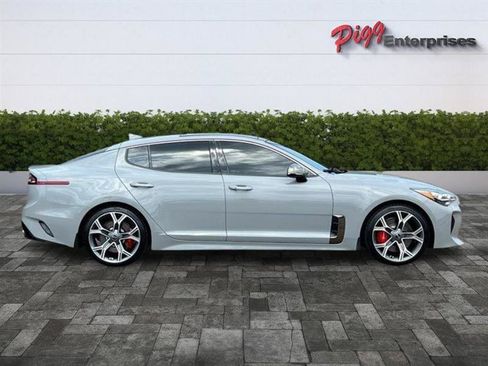Used 2021 Kia Stinger GT2 RWD image 8