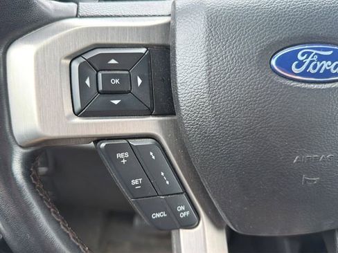 Used 2019 Ford F150 Platinum w/ Equipment Group 701A Luxury AWD/4WD image 24