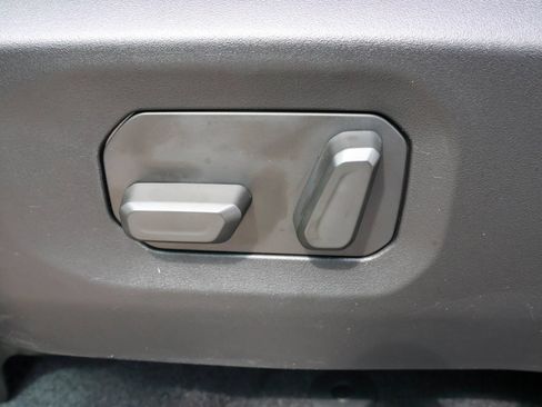 New 2026 Jeep Wrangler Unlimited Sahara AWD/4WD image 7