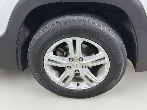 Used 2020 GMC Terrain SLE w/ Driver Convenience Package image 29