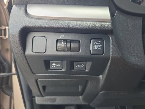 Used 2015 Subaru Forester 2.5i Touring w/ Eyesight & Navigation System AWD/4WD image 24