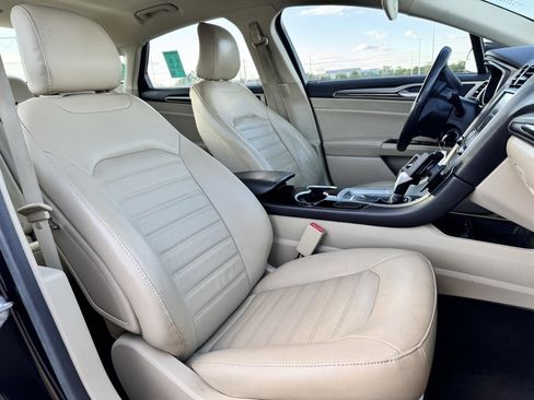 Used 2015 Ford Fusion SE w/ Equipment Group 502A image 13