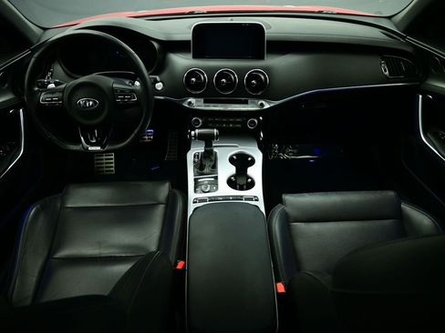 Certified 2019 Kia Stinger GT image 4