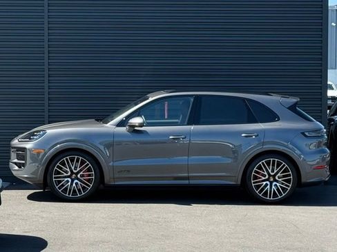 New 2025 Porsche Cayenne GTS AWD/4WD image 2