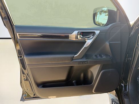 Used 2022 Lexus GX 460 Luxury image 22