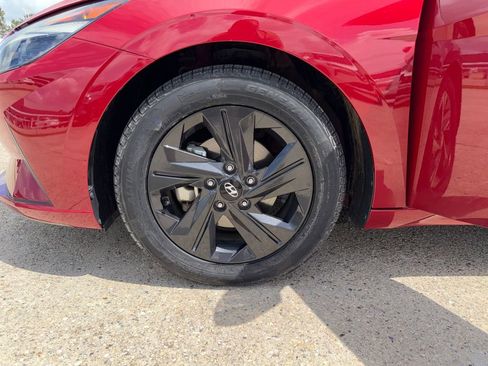 Used 2023 Hyundai Elantra SEL w/ Cargo Package FWD image 29