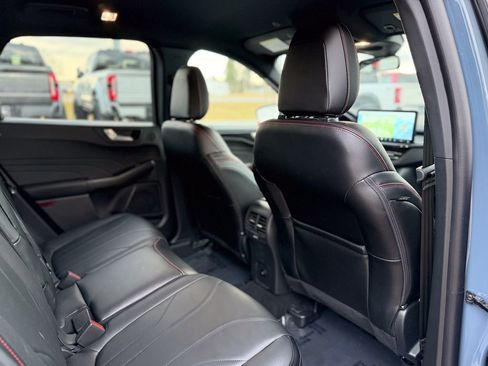 Used 2025 Ford Escape ST-Line Elite w/ Premium Technology Package image 19