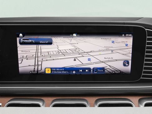 Used 2025 Mercedes-Benz GLS 450 4MATIC image 46