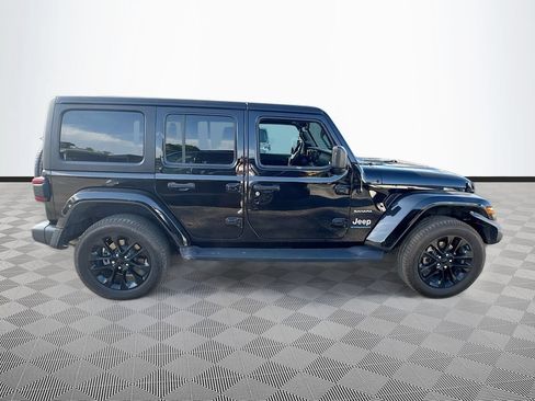 Used 2023 Jeep Wrangler Unlimited Sahara w/ Cold Weather Group AWD/4WD image 5