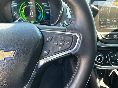 Used 2017 Chevrolet Volt Premier w/ Driver Confidence II Package FWD image 9