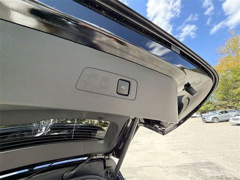 New 2026 Lincoln Corsair Premiere image 26