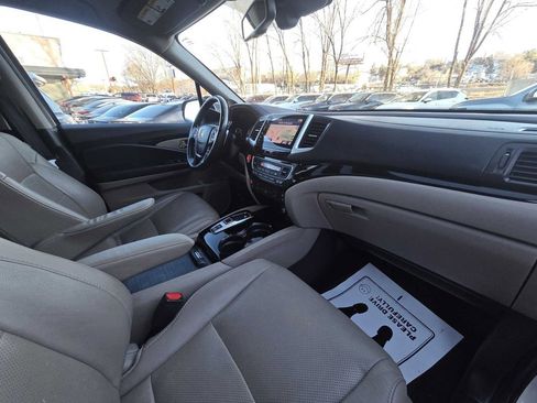 Used 2018 Honda Pilot Elite image 9