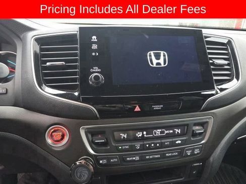 Used 2022 Honda Pilot TrailSport image 3