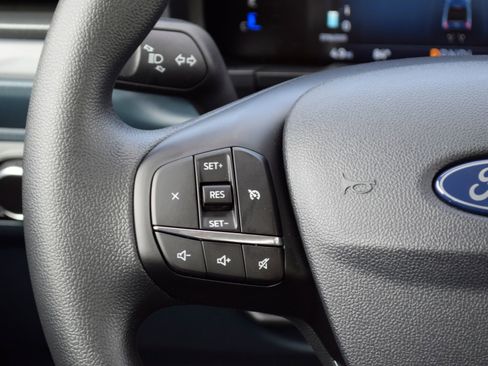 New 2026 Ford Maverick XL image 9