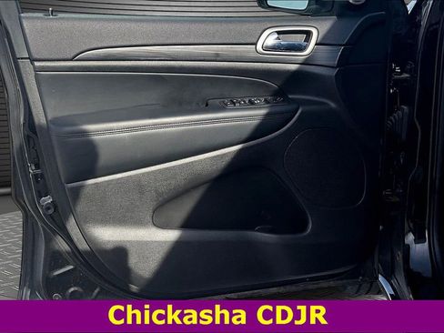 Used 2019 Jeep Grand Cherokee Altitude image 20