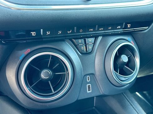 Used 2021 Chevrolet Blazer LT image 16