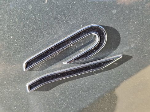 New 2026 Volkswagen Tiguan SE R-Line FWD image 9