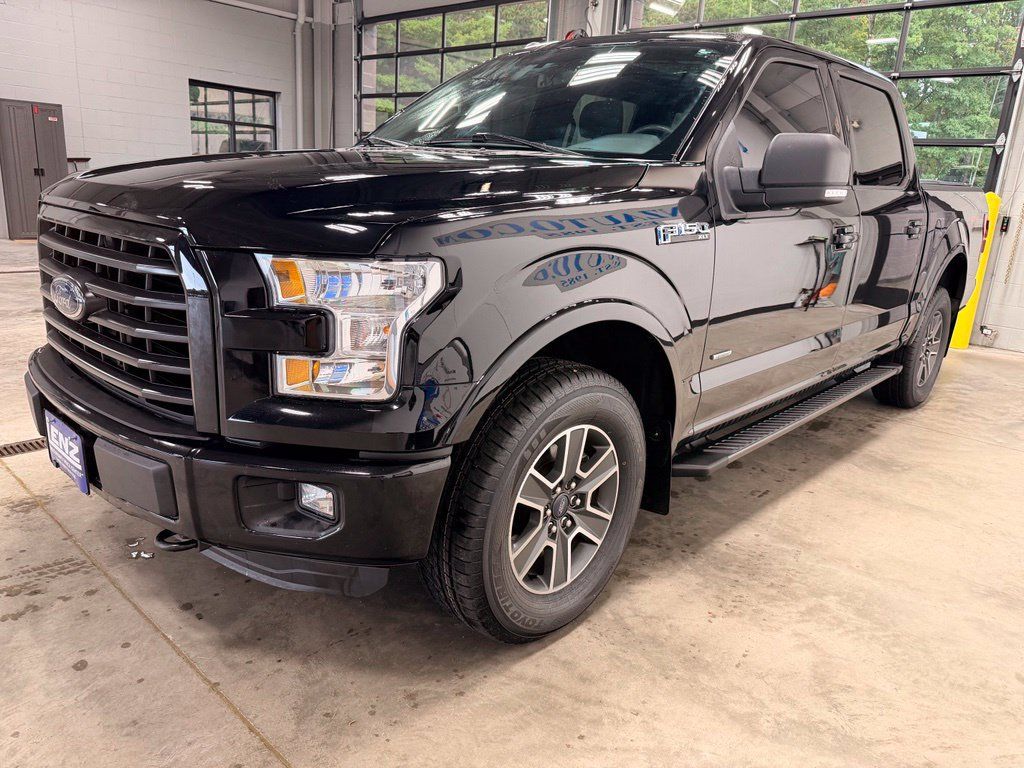 Used 2016 Ford F150 XLT w/ Equipment Group 302A Luxury AWD/4WD image 5