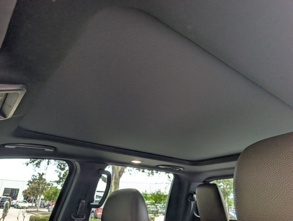 Used 2022 Nissan Titan Platinum Reserve w/ Moonroof Package AWD/4WD image 21