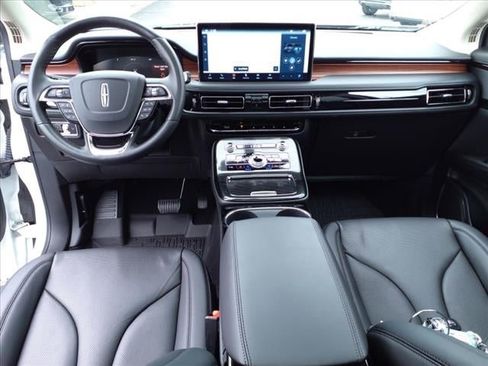 New 2022 Lincoln Nautilus Reserve image 33