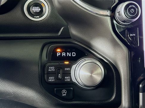 Used 2025 RAM 1500 Laramie image 25