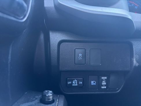 Used 2021 Toyota Tacoma TRD Off-Road image 27