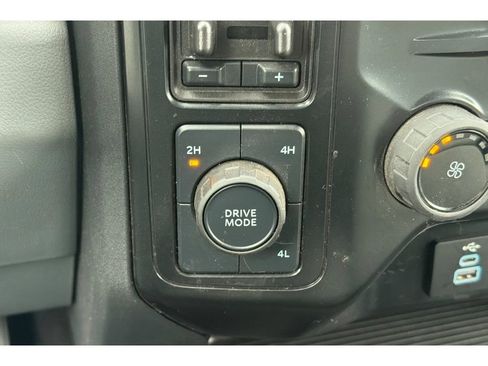 Used 2025 Ford F350 XLT image 28