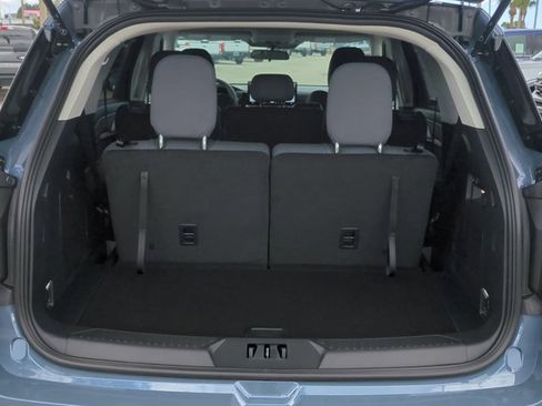 New 2026 Ford Explorer Active RWD image 13